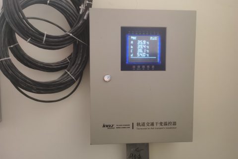 深圳地铁轨道交通4号线干式变压器温控器