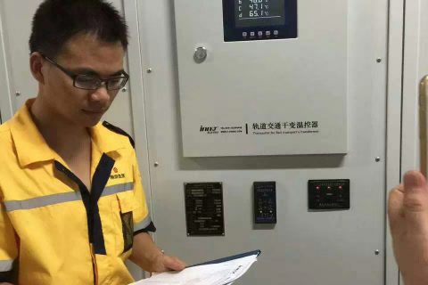 南京地铁轨道交通干变温控器案例